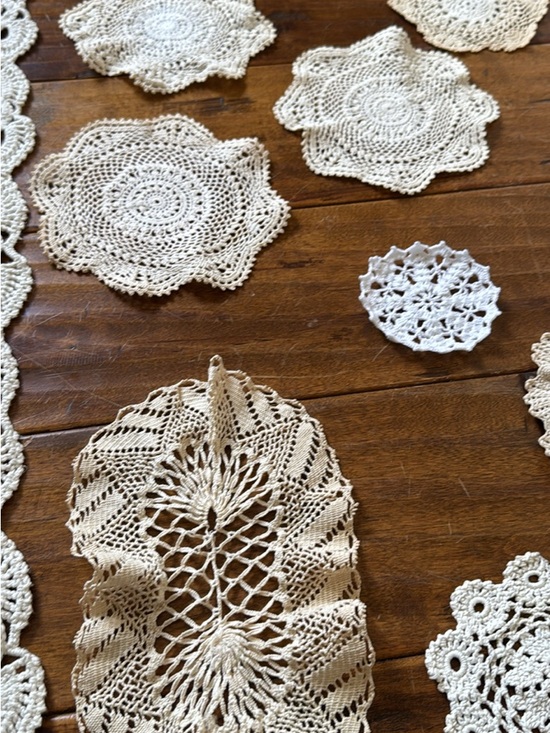 Handmade Crochet Doily lot - Picture 3 of 4